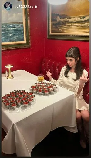 Clairo OnlyFans Leaked Free Thumbnail Picture - #ei65OJT4b6