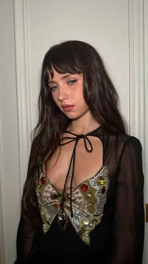 Clairo OnlyFans Leaked Free Thumbnail Picture - #k8oSN7Dtek