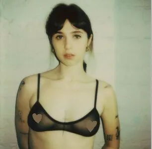 Clairo OnlyFans Leaked Free Thumbnail Picture - #zG5ko5Sfhu