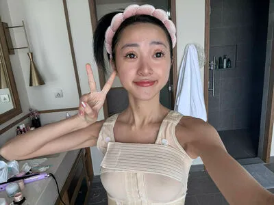 Clara Dao OnlyFans Leaked Free Thumbnail Picture - #LUzmEILEAE