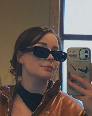 Clara Ellis OnlyFans Leaked Free Thumbnail Picture - #3N1YX7pu8p