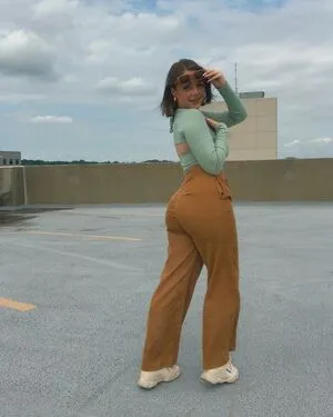 Clara Ellis OnlyFans Leaked Free Thumbnail Picture - #3UiDr72F6M