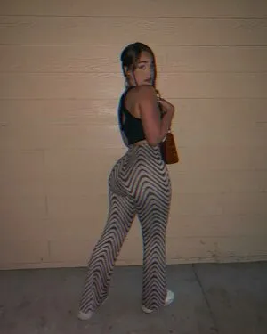 Clara Ellis OnlyFans Leaked Free Thumbnail Picture - #7FJh9LwCML