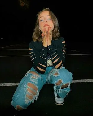 Clara Ellis OnlyFans Leaked Free Thumbnail Picture - #oI6QwaSV1o