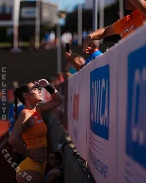 Clara Ferna Ndez OnlyFans Leaked Free Thumbnail Picture - #5BeklZGb5u