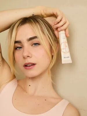 Clara Galle OnlyFans Leaked Free Thumbnail Picture - #9H2f2ABRed