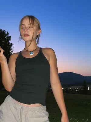 Clara Galle OnlyFans Leaked Free Thumbnail Picture - #Gcyb0ZZZaa