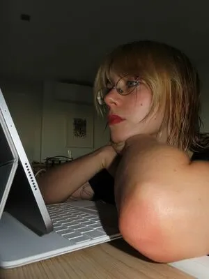 Clara Galle OnlyFans Leaked Free Thumbnail Picture - #m1NxWYwIDH