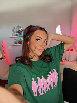 Clara Gomez OnlyFans Leaked Free Thumbnail Picture - #3mBwNK9c3z