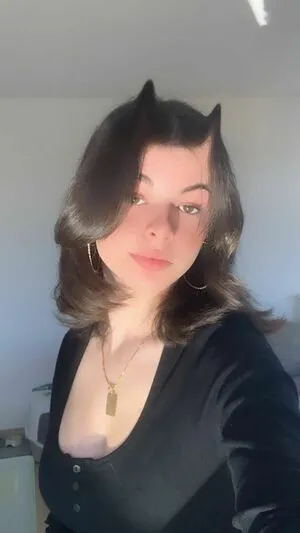 Clara Lostanlen OnlyFans Leaked Free Thumbnail Picture - #1N38zvWoMq