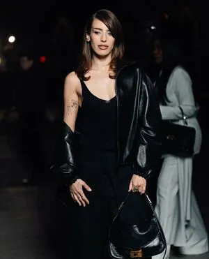 Clara Mcgregor OnlyFans Leaked Free Thumbnail Picture - #vTFd2Rn1SC