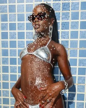 Clara Moneke OnlyFans Leaked Free Thumbnail Picture - #VjRFZTiC2Y