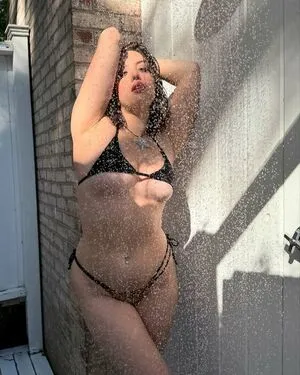 Clara Perlmutter OnlyFans Leaked Free Thumbnail Picture - #ifRFRF4k8e