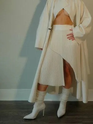 Clara West OnlyFans Leaked Free Thumbnail Picture - #2H98gumLg0