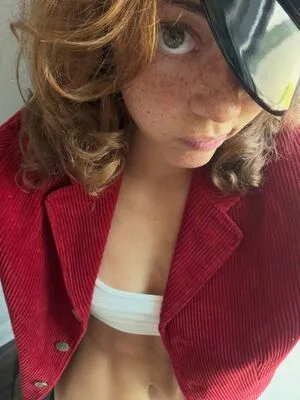 Clara West OnlyFans Leaked Free Thumbnail Picture - #DnoXtzivC1