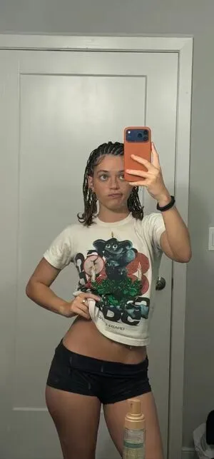 Clara West OnlyFans Leaked Free Thumbnail Picture - #GqCXoAekgO