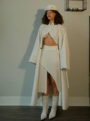 Clara West OnlyFans Leaked Free Thumbnail Picture - #XkztzI2Brv