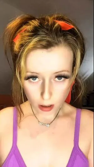 Clarabella OnlyFans Leaked Free Thumbnail Picture - #dzjCC5l6IO