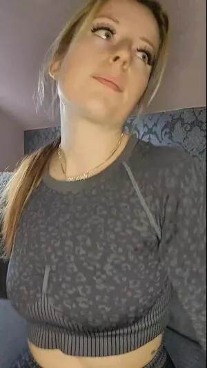 Clarabella OnlyFans Leaked Free Thumbnail Picture - #eVDDrTmt4E