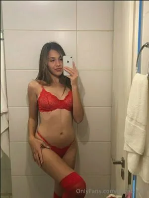 Clarablanc OnlyFans Leaked Free Thumbnail Picture - #YU5mTUiGj0