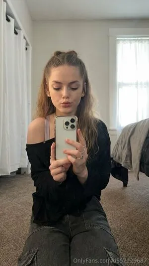 Clarareese OnlyFans Leaked Free Thumbnail Picture - #ROMqc353yB