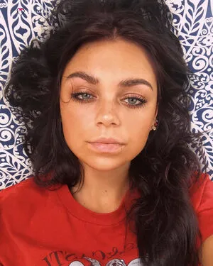 Clare Temerowski OnlyFans Leaked Free Thumbnail Picture - #ci2QhUL014