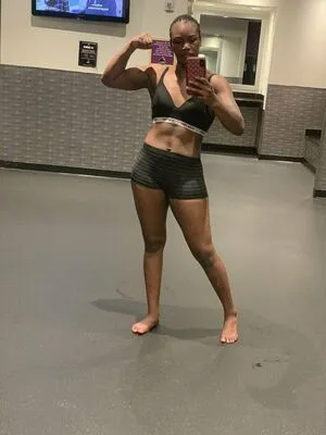 Claressa Shields OnlyFans Leaked Free Thumbnail Picture - #C21r5dTYkx