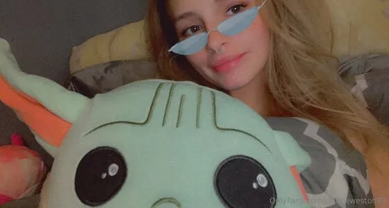 Clariceweston98 OnlyFans Leaked Free Thumbnail Picture - #5RVjGE7JjK