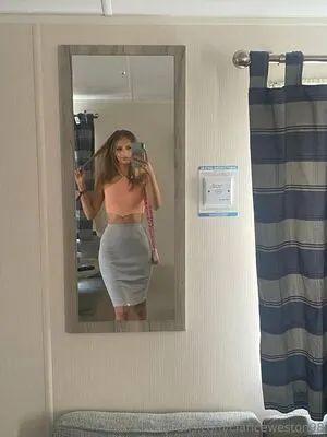 Clariceweston98 OnlyFans Leaked Free Thumbnail Picture - #Mu2taceefI