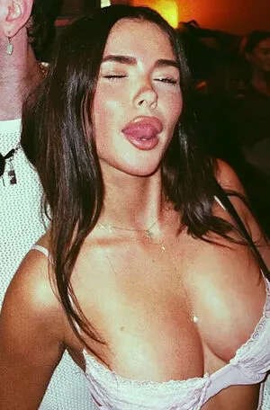 Clarissa Bea OnlyFans Leaked Free Thumbnail Picture - #13xCJUR1J1