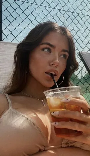 Clarissa Bea OnlyFans Leaked Free Thumbnail Picture - #241sN4sAWm