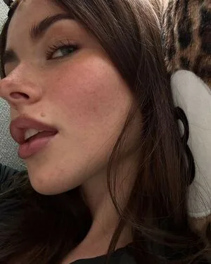 Clarissa Bea OnlyFans Leaked Free Thumbnail Picture - #DcoyhaaBYm