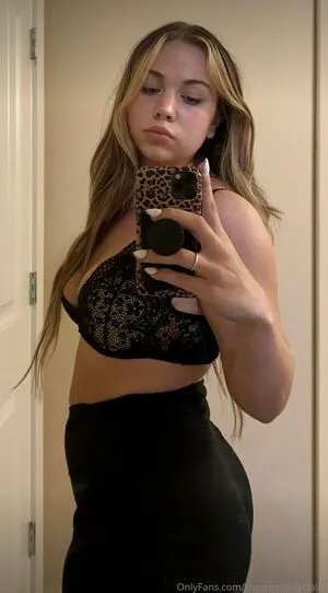 Clarissaexplainsalilbit OnlyFans Leaked Free Thumbnail Picture - #wZCVsYQ7GW