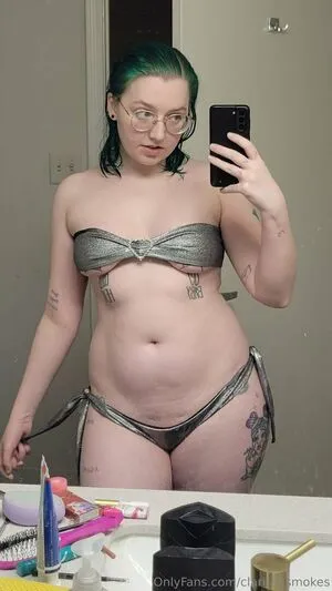 Clarissasmokes OnlyFans Leaked Free Thumbnail Picture - #smB8ZDmr9n