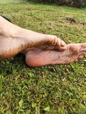 Clarita Feet OnlyFans Leaked Free Thumbnail Picture - #4MP0798TIP
