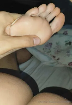 Clarita Feet OnlyFans Leaked Free Thumbnail Picture - #ViP26xhLwC
