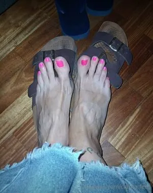 Clarita Feet OnlyFans Leaked Free Thumbnail Picture - #ZRn7vXOzzP
