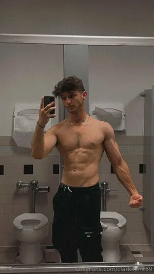 Clark Kent69 OnlyFans Leaked Free Thumbnail Picture - #0JjFJm77LW