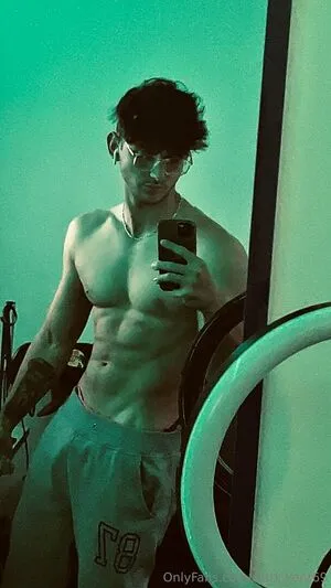 Clark Kent69 OnlyFans Leaked Free Thumbnail Picture - #OkmqAmAyGK