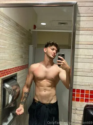 Clark Kent69 OnlyFans Leaked Free Thumbnail Picture - #m5HJqHZ5ZF