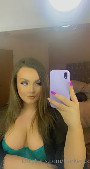 Clarkeyxx OnlyFans Leaked Free Thumbnail Picture - #rKmDz0Xjiu