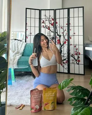 Classic_christinee OnlyFans Leaked Free Thumbnail Picture - #4AxpnFG8ME