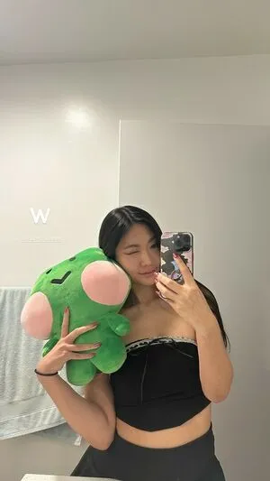 Classic_christinee OnlyFans Leaked Free Thumbnail Picture - #51LfUKPUJt
