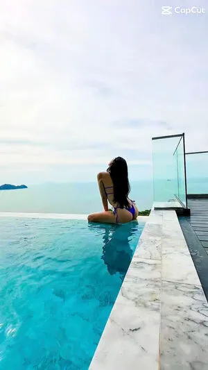Classic_christinee OnlyFans Leaked Free Thumbnail Picture - #EykMtATX9C