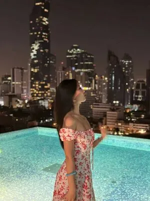 Classic_christinee OnlyFans Leaked Free Thumbnail Picture - #KjhqqwaPZ0