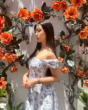 Classic_christinee OnlyFans Leaked Free Thumbnail Picture - #OPYTnMMTwg