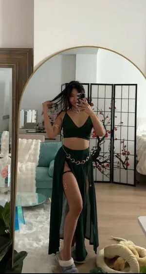 Classic_christinee OnlyFans Leaked Free Thumbnail Picture - #ut2SiDWMX4