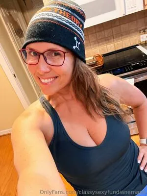 Classysexyfundianemarie OnlyFans Leaked Free Thumbnail Picture - #ZjCszjbWRr