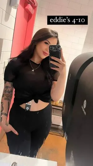 Claudelia Zarate OnlyFans Leaked Free Thumbnail Picture - #009rF5Kqm4