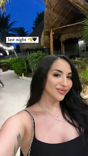 Claudelia Zarate OnlyFans Leaked Free Thumbnail Picture - #WetaLuVBkb